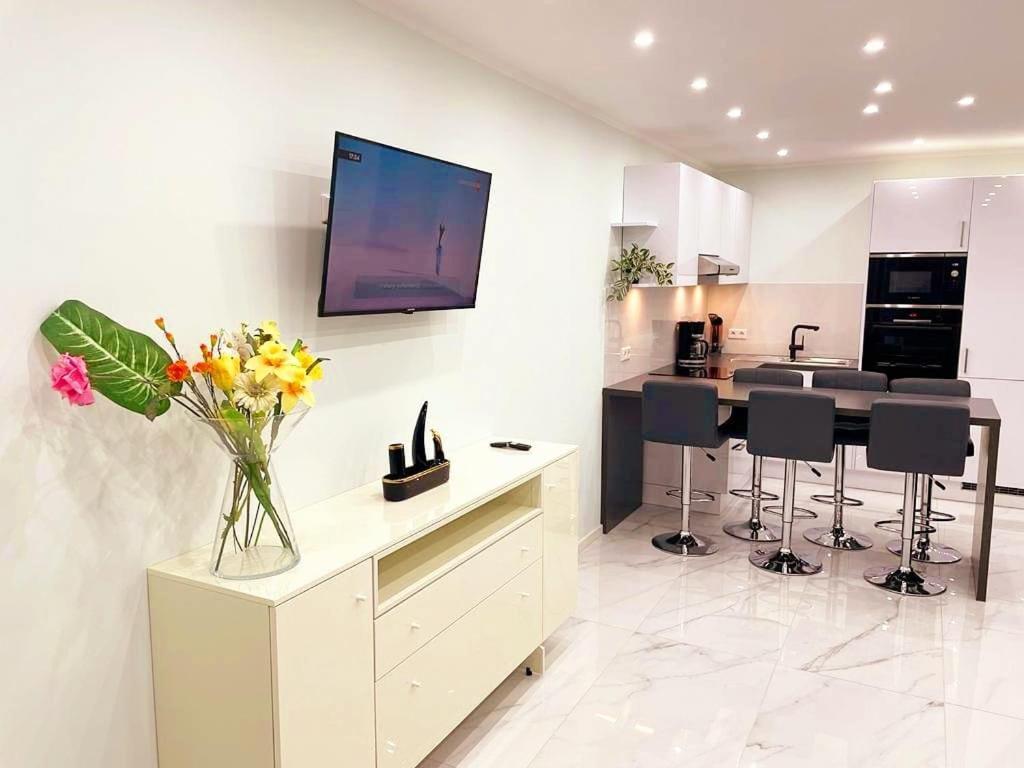 Davidoff-Apartment Seelze Buitenkant foto